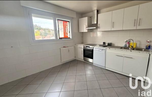 Appartement 4 pièces de 82 m² à Sochaux (25600)