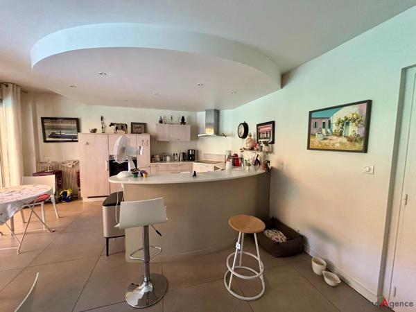 Appartement à LYON 4E ARRONDISSEMENT, 69004 - 5 pièces 138m²