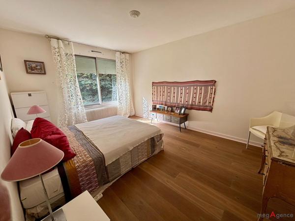 Appartement à LYON 4E ARRONDISSEMENT, 69004 - 5 pièces 138m²