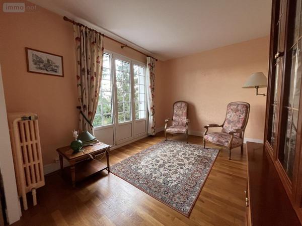 Maison à vendre à Connerré dans la Sarthe (72160), ref : 72033-397