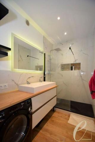 VILLEURBANNE Tête d’Or/Stalingrad – Bel appartement T3 meublé de 80,74 m² traversant Est/Ouest