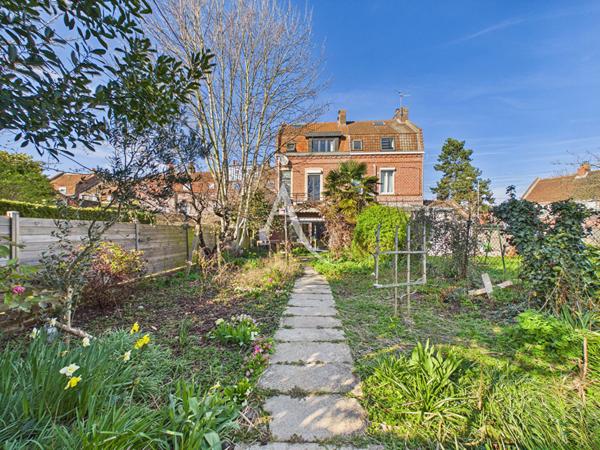 A VENDRE - MAISON T6 - 165 M² - MONS EN BAROEUL