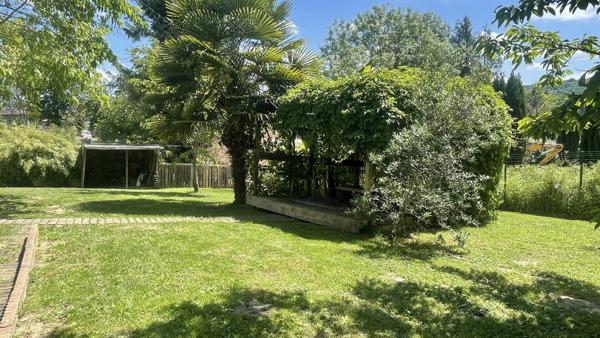 Grandrû (60400) PAVILLON DE PLAIN PIED DANS UN ENVIRONNEMENT CALME