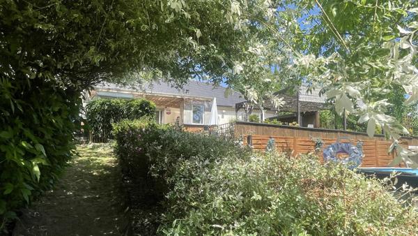 Grandrû (60400) PAVILLON DE PLAIN PIED DANS UN ENVIRONNEMENT CALME