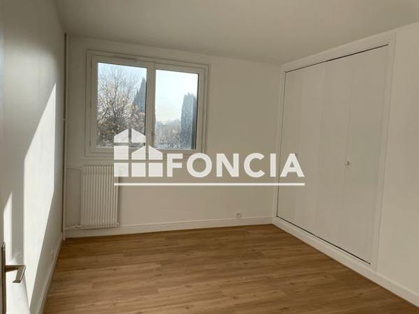 Location Appartement 3 pièces 75.68 m² - Wissous 91320