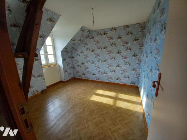 MAISON D'HABITATION TROIS CHAMBRES