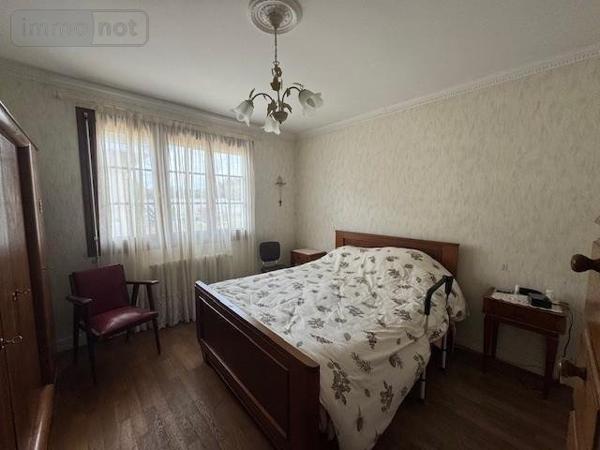 Maison à vendre à Noyen-sur-Sarthe dans la Sarthe (72430), ref : 72120-974