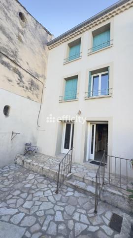 Maison
         5 pièces
        - 136 m² 233 000 € *