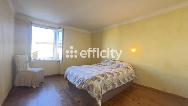 Maison
         5 pièces
        - 136 m² 233 000 € *
