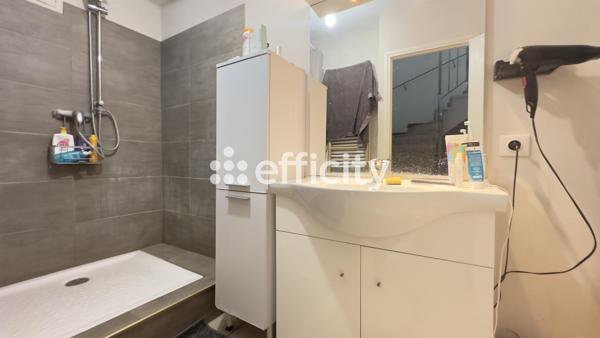 Maison
         5 pièces
        - 136 m² 233 000 € *