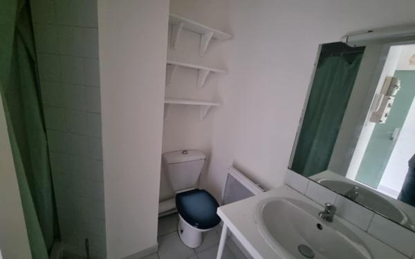 Appartement à vendre    1 pièce •  Avignon