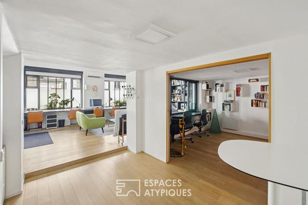 Maison de ville mixte esprit loft au coeur des Abbesses