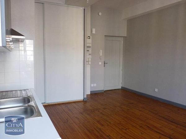 Appartement à louer 2 pièces 37.85m²