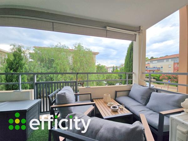 Appartement
         2 pièces
        - 43 m² 179 000 € *