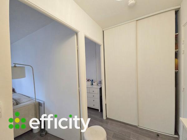 Appartement
         2 pièces
        - 43 m² 179 000 € *