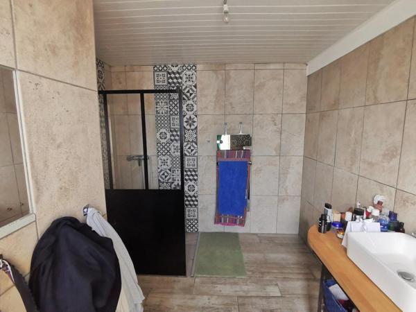 Maison familiale avec dépendance aménageable et grand terrain