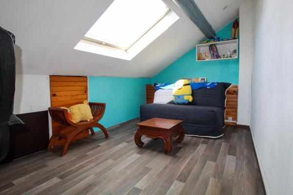 Maison familiale avec dépendance aménageable et grand terrain