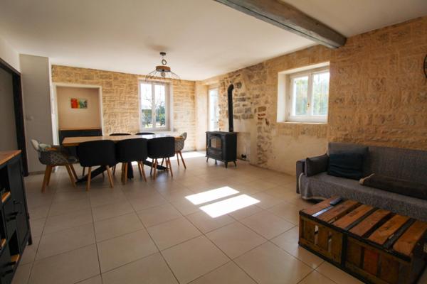 Maison familiale avec dépendance aménageable et grand terrain