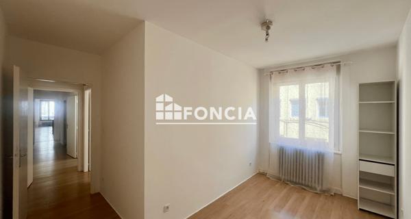 Location Appartement 5 pièces 105 m² - Saint-étienne 42000