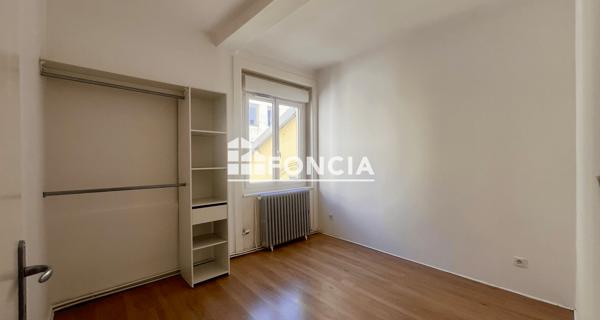 Location Appartement 5 pièces 105 m² - Saint-étienne 42000