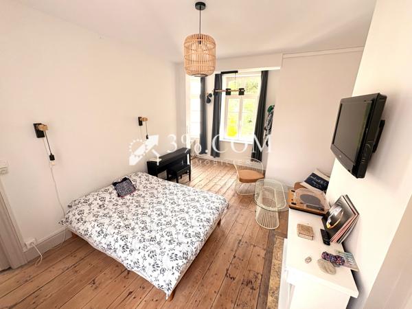 Maison
                                                                                                                                                                                                                                                                                                                        14 pièce(s)                                                                                                                                                                                                          9 chambre(s)                                                                                                                                                                                                          330  m²