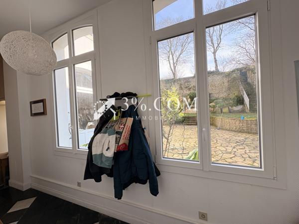 Maison 14 pièce(s) 9 chambre(s) 330 m²