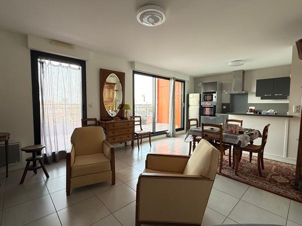 Exceptionnel en plein centre-ville - Appartement avec ascenseur et terrasse de  64 m2