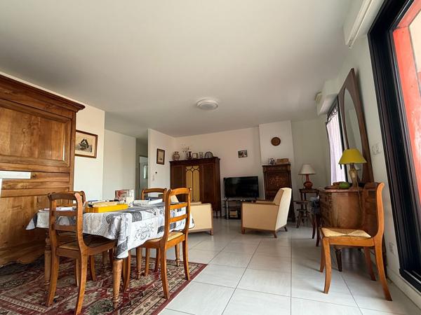 Exceptionnel en plein centre-ville - Appartement avec ascenseur et terrasse de  64 m2