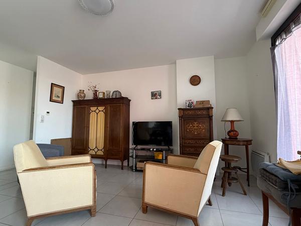Exceptionnel en plein centre-ville - Appartement avec ascenseur et terrasse de  64 m2