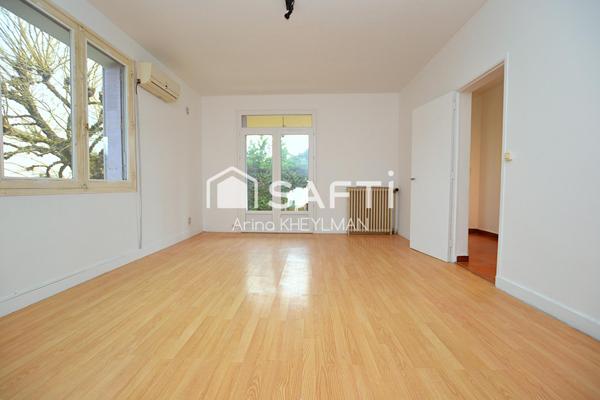 Maison de ville, 3 Pièces, Cave, Garage, Jardin clôturé, Puit