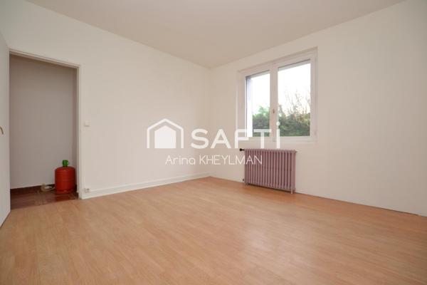 Maison de ville, 3 Pièces, Cave, Garage, Jardin clôturé, Puit