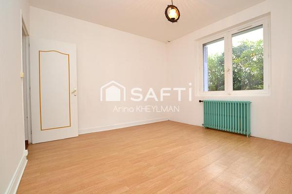 Maison de ville, 3 Pièces, Cave, Garage, Jardin clôturé, Puit