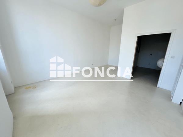 Location Appartement 2 pièces 63 m² - Marseille 13003
