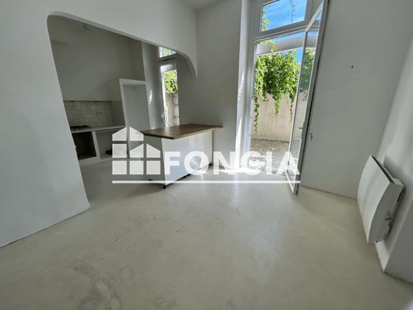 Location Appartement 2 pièces 63 m² - Marseille 13003