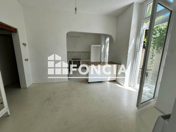 Location Appartement 2 pièces 63 m² - Marseille 13003