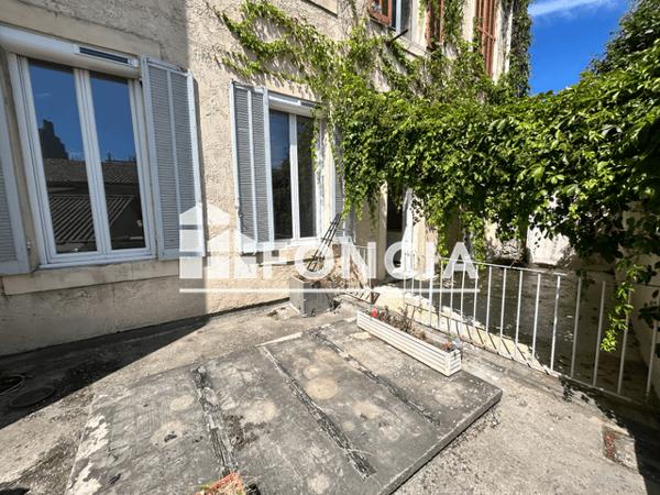 Location Appartement 2 pièces 63 m² - Marseille 13003