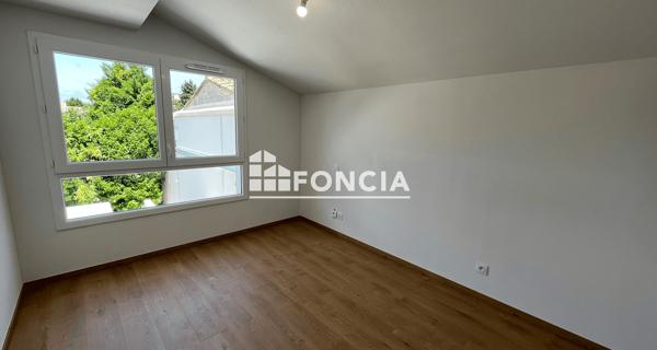 Location Appartement 3 pièces 62.11 m² - Carpentras 84200