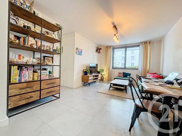 Appartement F3 à vendre  3 pièces - 60 m2 PARIS - 75020