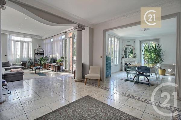 Maison à vendre  6 pièces - 223,30 m2 LES PAVILLONS SOUS BOIS - 93