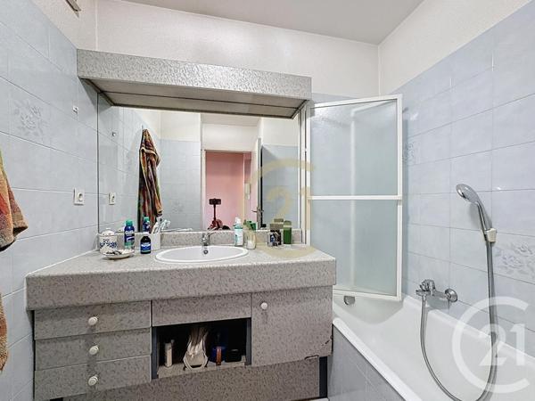 Appartement F3 à vendre  3 pièces - 48 m2 CANNES LA BOCCA - 06