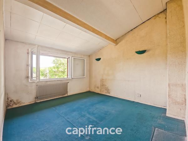 Maison à vendre 8 pièces, 164 m² AMBES (33), jardin, garage