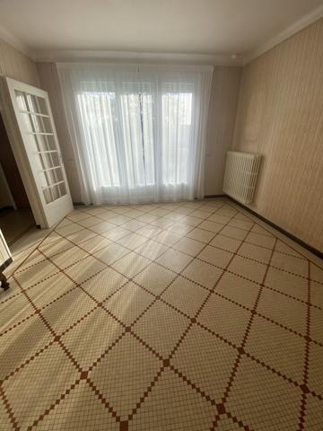 Challans (85300) CHALLANS - MAISON 3 CHAMBRES AVEC GARAGE ET DÉPENDANCES