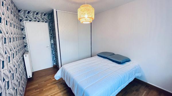 Dpt Finistère (29), A vendre QUIMPER Ouest, Appartement type 4 de 77 m² habitable avec deux balcons - Cave.