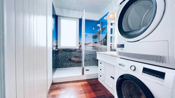 Dpt Finistère (29), A vendre QUIMPER Ouest, Appartement type 4 de 77 m² habitable avec deux balcons - Cave.