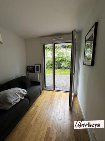 Duplex avec jardin et rooftop – Vue Paris – Esprit maison Saint Cloud / Val d'or (92)
