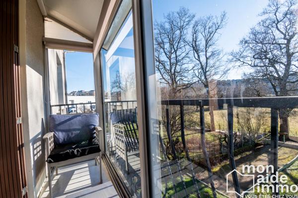 Grande maison avec deux logements indépendants et potentiel locatif - 203m² - Terrain 386m²