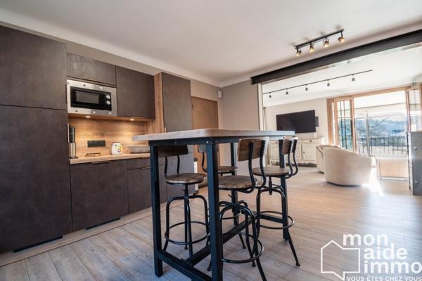 Grande maison avec deux logements indépendants et potentiel locatif - 203m² - Terrain 386m²