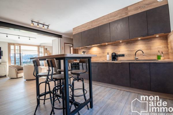 Grande maison avec deux logements indépendants et potentiel locatif - 203m² - Terrain 386m²