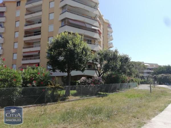 Location parking Fréjus (83)