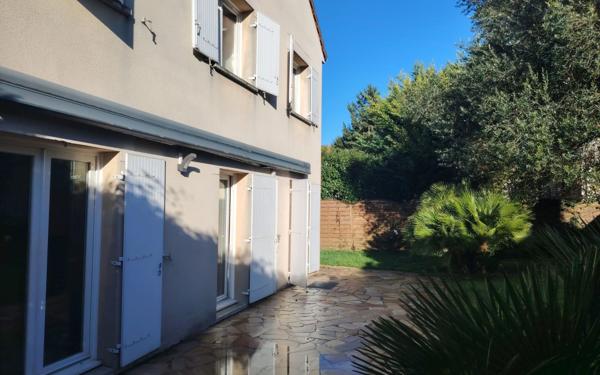 Maison à vendre    5 pièces •  Wissous